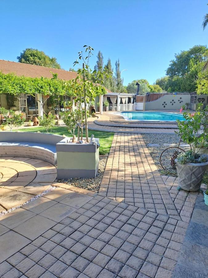 Gabbys Cottage Guesthouse بلومفونتين المظهر الخارجي الصورة